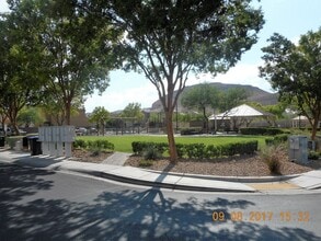 9260 Millikan Ave in Las Vegas, NV - Building Photo - Building Photo