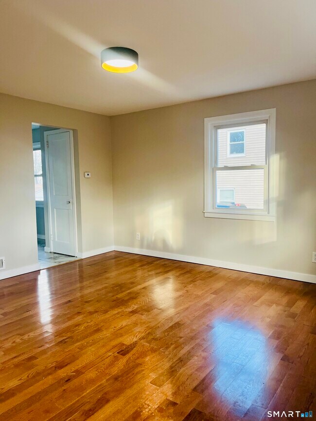 10 Baltic St in Hartford, CT - Building Photo - Building Photo