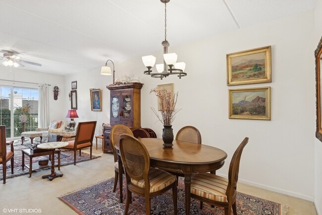 1479 Milwaukee Ave in Libertyville, IL - Building Photo - Building Photo