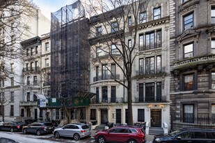 312 W 92nd St in New York, NY - Building Photo