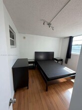 1465 NE 123rd St in North Miami, FL - Building Photo - Building Photo