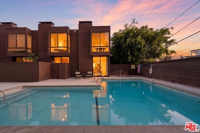 property at 1033 Carol Dr