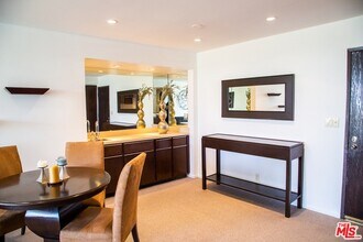 1134 Alta Loma Rd-Unit -214 in West Hollywood, CA - Building Photo - Building Photo
