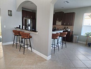 2594 Hobblebrush Dr in North Port, FL - Building Photo - Building Photo