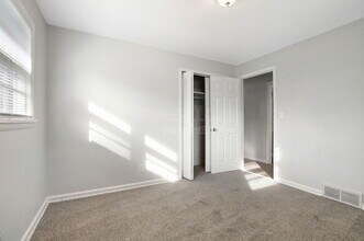 4341 Charlotte Ann Dr in Louisville, KY - Building Photo - Building Photo