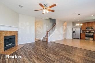 9921 Shelburne Rd in Fort Worth, TX - Foto de edificio - Building Photo