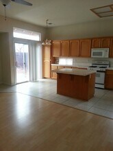 2556 Du Bois Dr in Roseville, CA - Building Photo - Building Photo