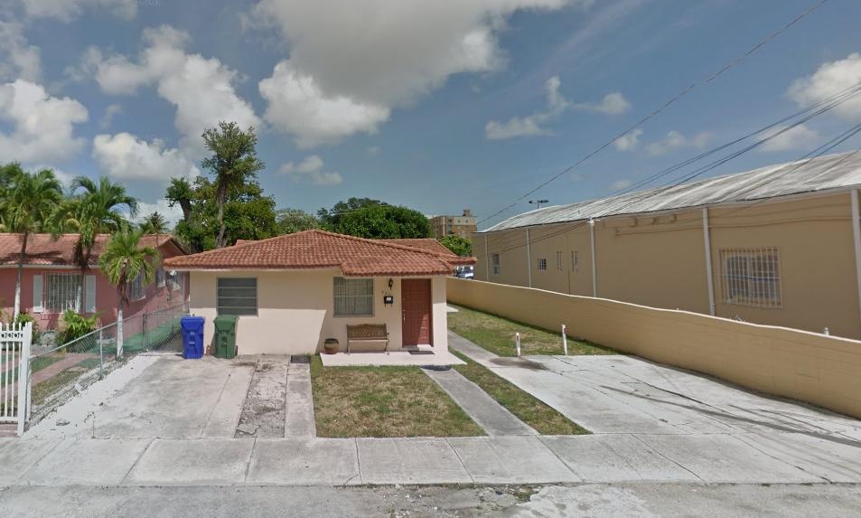 320-332 NW 19th Ave in Miami, FL - Building Photo