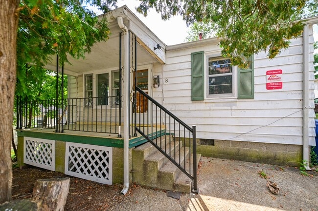 property at 8 Clarke St