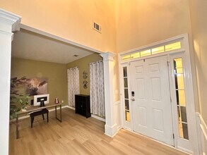 175 Mill Creek Dr in Canton, GA - Building Photo - Building Photo