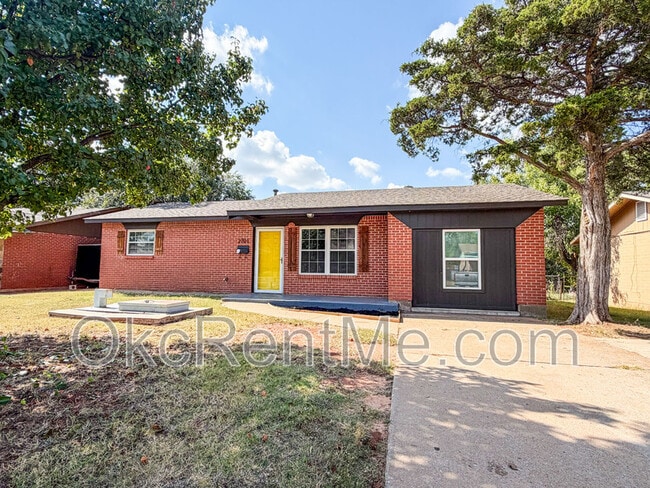 property at 2701 Yorkshire Ave