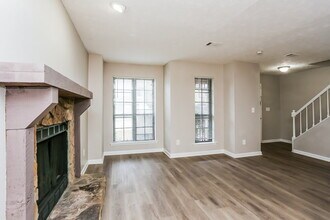 4723 Old Highgate Entry in Stone Mountain, GA - Building Photo - Building Photo