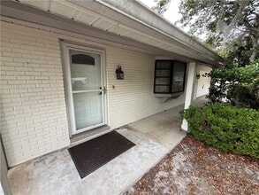 19 Boxelder Ct in Homosassa, FL - Building Photo - Building Photo