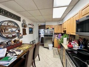 354 Tappan St in Brookline, MA - Building Photo - Building Photo