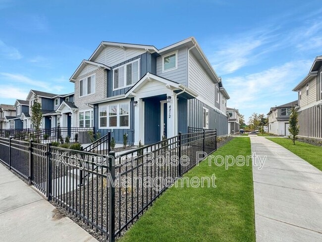 property at 4212 W Cirrus Ln