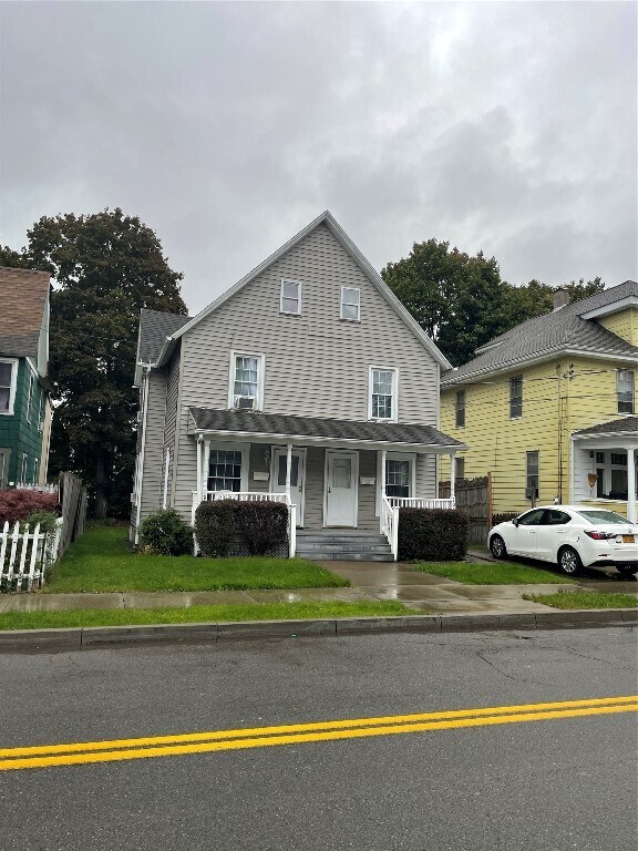 201 Willow St in Johnson City, NY - Foto de edificio - Building Photo