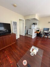 1240 S Westgate Ave in Los Angeles, CA - Building Photo - Building Photo