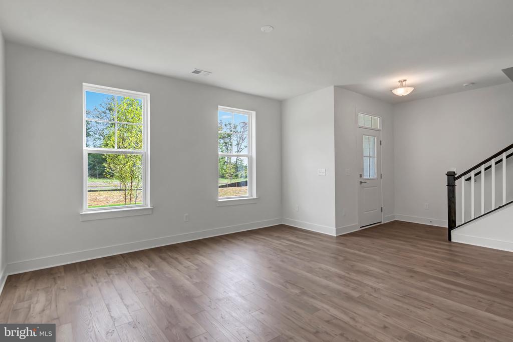 1648 Sandpiper Bay Lp in Dumfries, VA - Building Photo