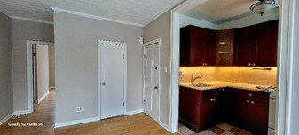 677 Leonard St in Brooklyn, NY - Building Photo