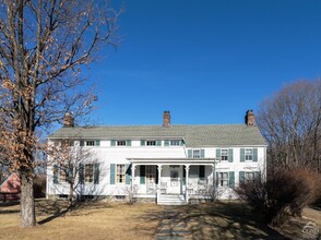 5 Fulton Homestead Rd in Red Hook, NY - Building Photo - Building Photo