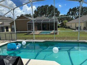 1516 Gulfview Dr in Haines City, FL - Foto de edificio - Building Photo