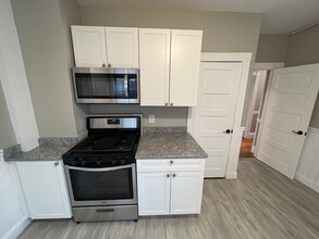 51 Ibbetson St in Somerville, MA - Building Photo - Building Photo