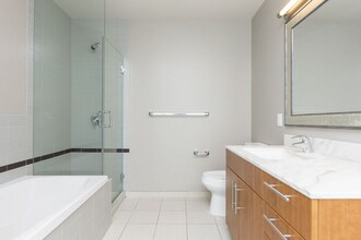 497 N State St in Chicago, IL - Building Photo - Building Photo