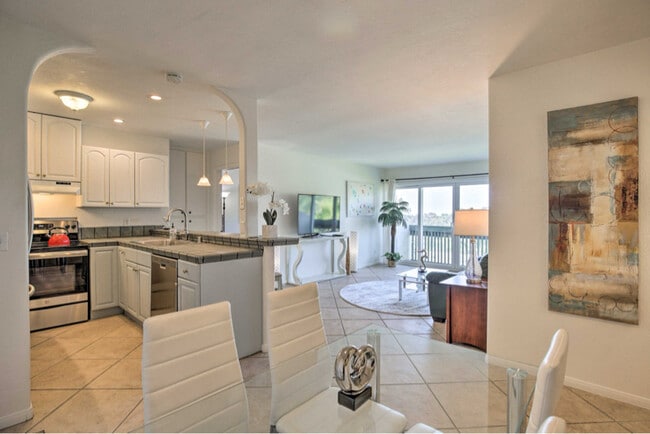 4060 Huerfano Ave, Unit 246 in San Diego, CA - Building Photo - Building Photo