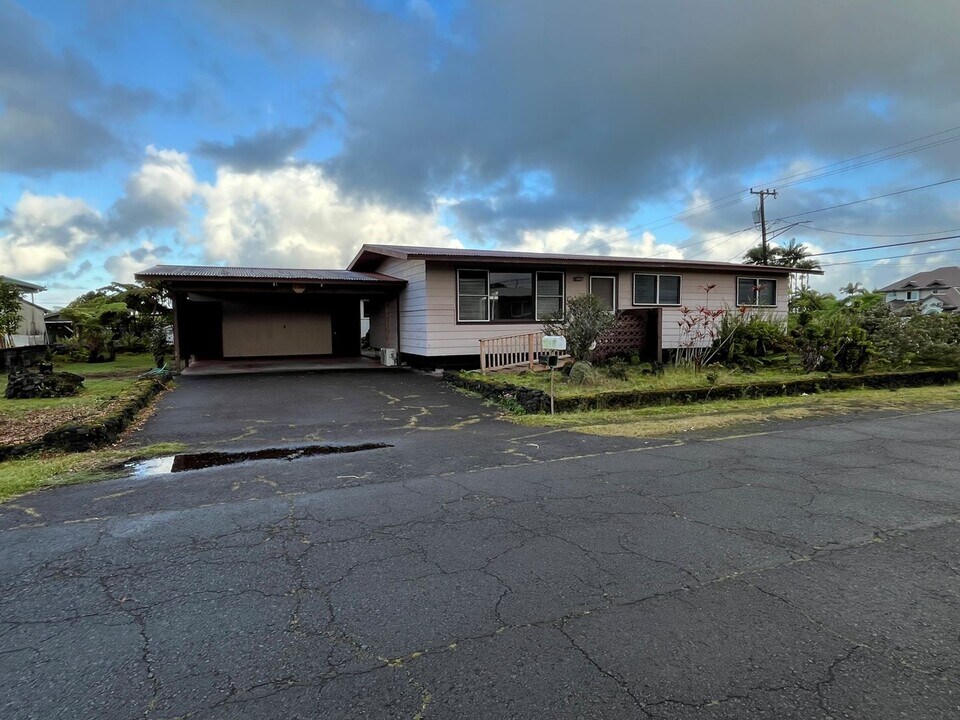 6 Hanohano St in Hilo, HI - Building Photo