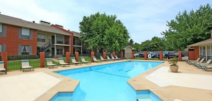 Willow Creek Apartments in Oklahoma City, OK - Building Photo - Building Photo