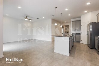 425 Reina Wy in Bartow, FL - Foto de edificio - Building Photo