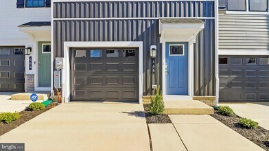 466 Still Feather Ave in La Plata, MD - Building Photo - Building Photo