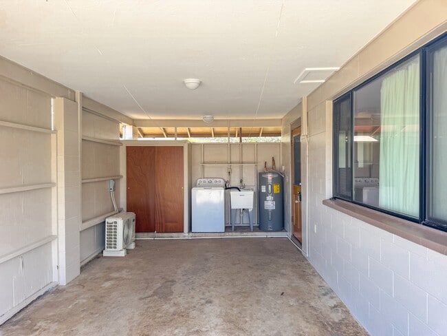 236 Lono Ave in Kahului, HI - Building Photo - Building Photo