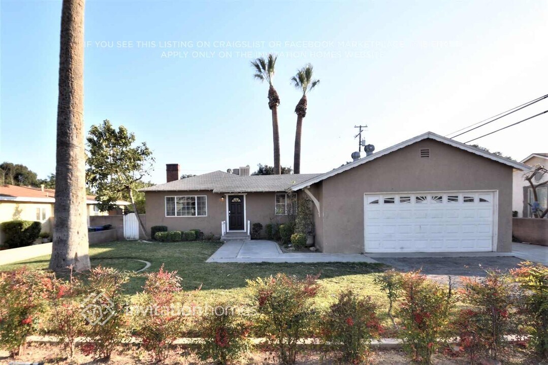 2375 W 7th St in San Bernardino, CA - Foto de edificio