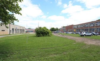 Franklinton Art Lofts in Columbus, OH - Foto de edificio - Building Photo