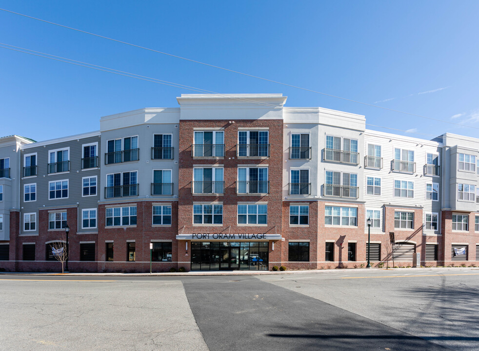 Port Oram Village in Wharton, NJ - Foto de edificio