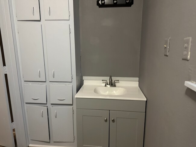 101 N Walnut St, Unit Unit 103 in Waco, TX - Building Photo - Building Photo