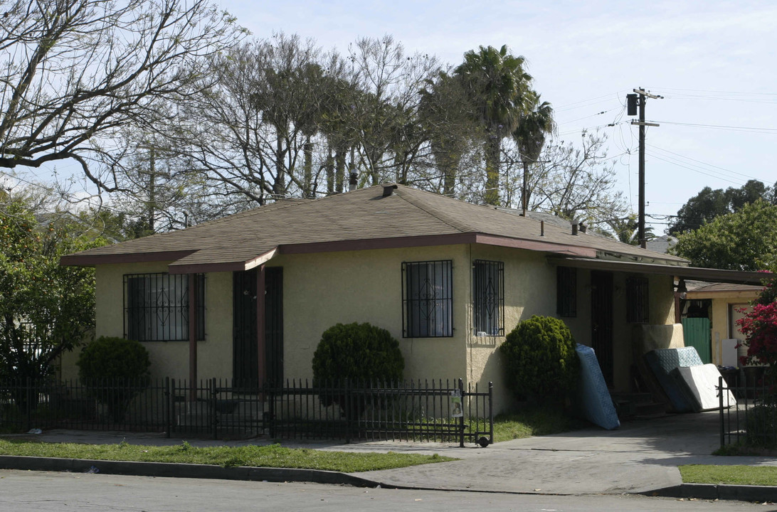 1936 Harbor Ave in Long Beach, CA - Building Photo