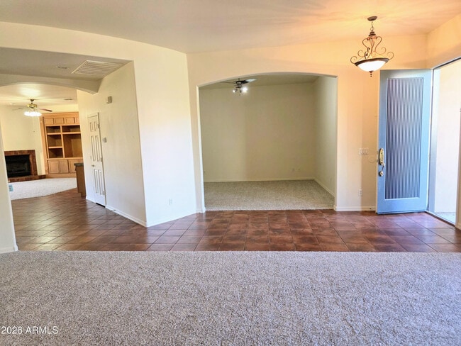 1021 W Horseshoe Ave in Gilbert, AZ - Building Photo - Building Photo