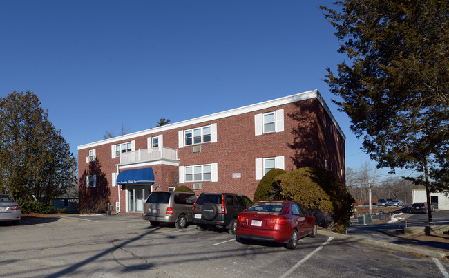 Highland Apartments in Braintree, MA - Building Photo - Building Photo