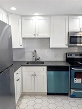 1010 Country Club Dr-Unit -308 in Margate, FL - Building Photo - Building Photo