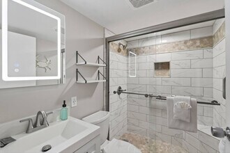 201 Rudee Loop Connector in Virginia Beach, VA - Building Photo - Building Photo