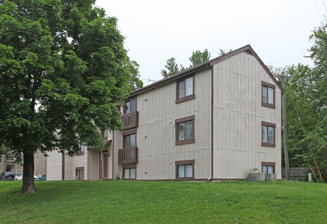 474 Piccadilly Sq in Cincinnati, OH - Foto de edificio - Building Photo