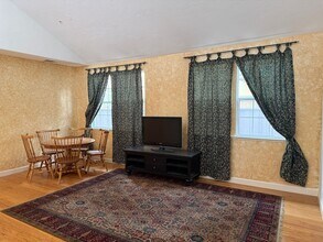 444 Tyndall St in Los Altos, CA - Building Photo - Building Photo