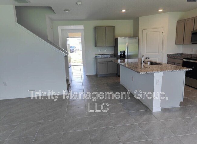 10519 Quail Grv Wy in San Antonio, FL - Building Photo - Building Photo