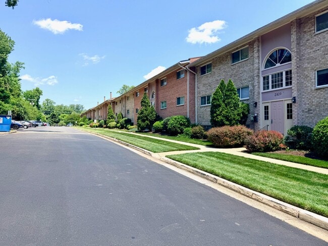 property at 2839 Kalmia Lee Ct