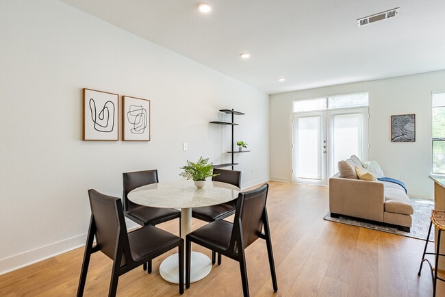 property at 2137 Pelham Dr