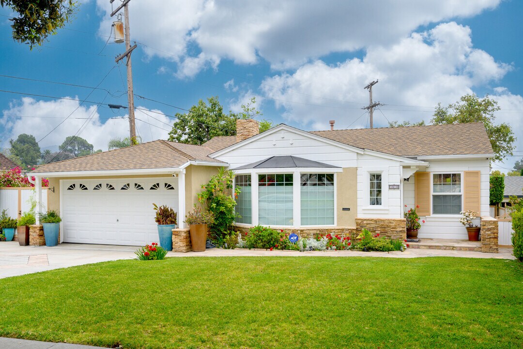 1814 Vickers Dr in Glendale, CA - Building Photo