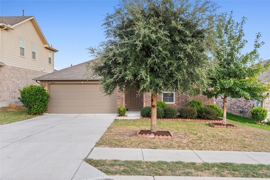 10625 Menominee Falls Ln in Austin, TX - Building Photo