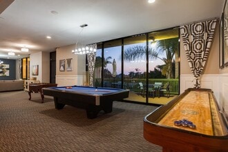Harbour Lights Resort Apartments in Huntington Beach, CA - Building Photo - Building Photo